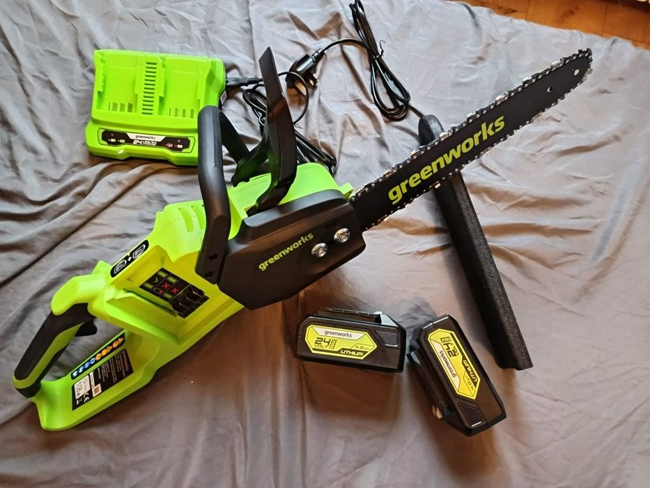 Scule noi de vânzare