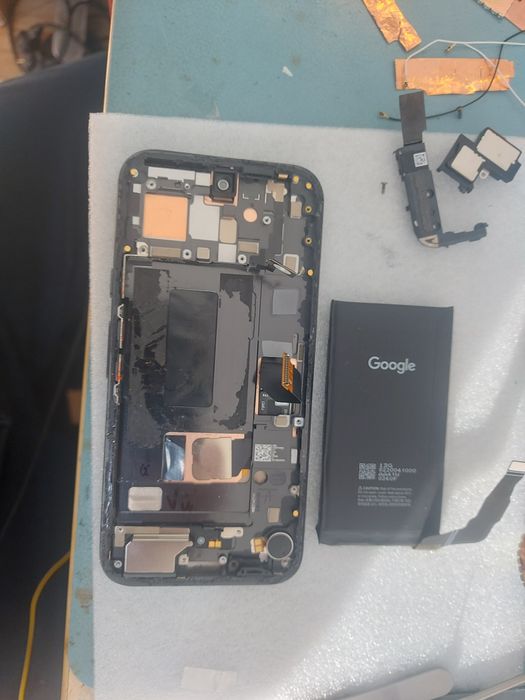 Display, camere, baterie etc pixel 8a