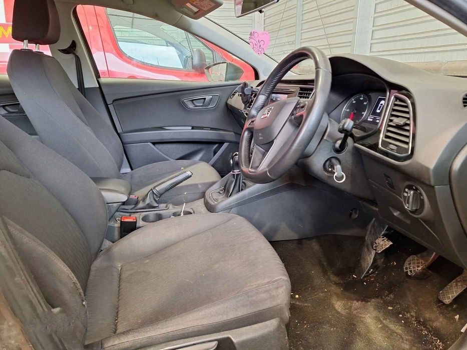 Bare Spate Seat Leon 2014 Break Argintiu