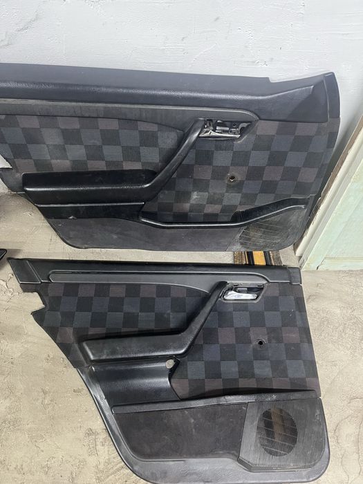 Дверные карты Мерседес w202