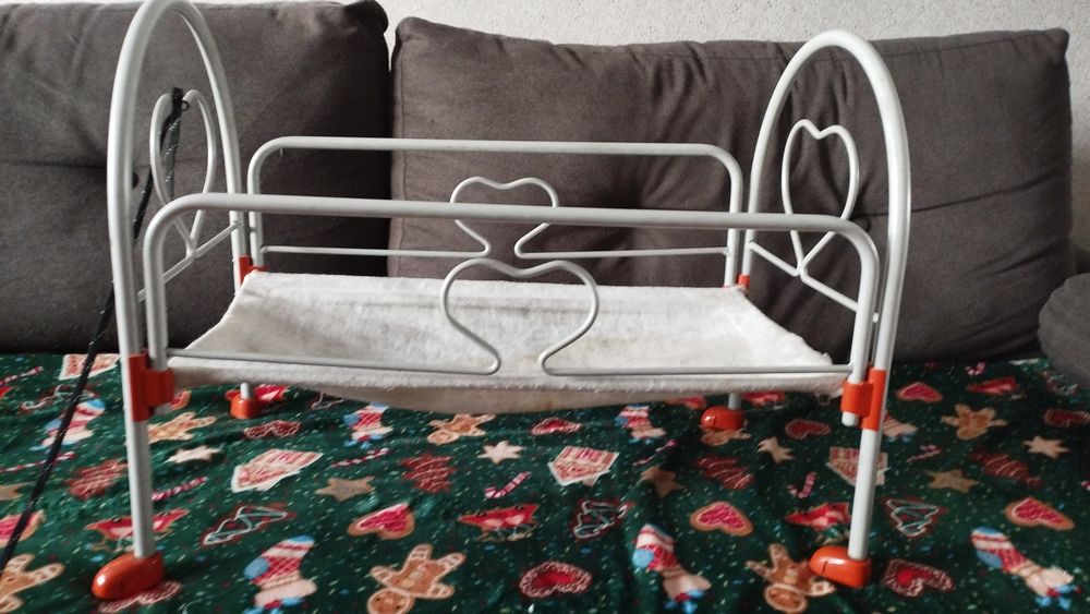 Кроватка для куклы