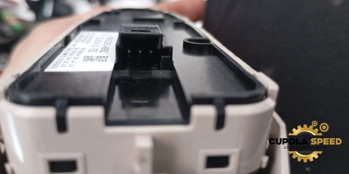 Butoane geam sofer a2139054803 Mercedes-Benz E-Class W213/S213/C238/A