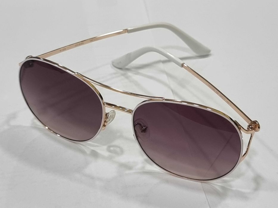 Дамски слънчеви очила Guess