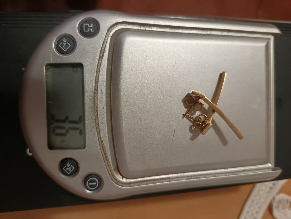 Cercei 18 k nepurtați