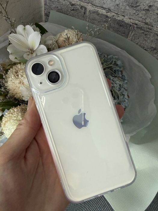 Iphone 13 (256) в белом цвете. В идеальном состоянии.