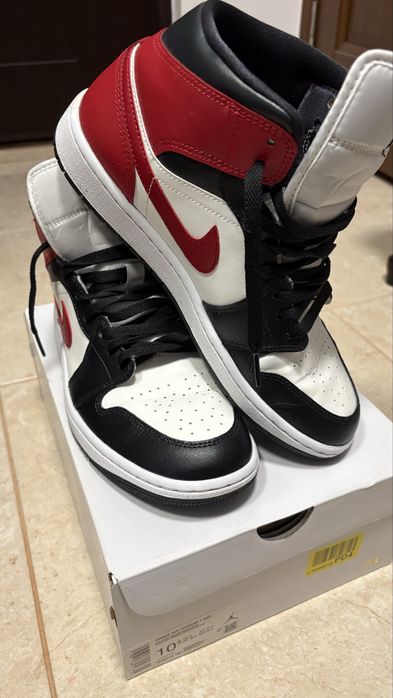 Nike Air Jordani 1 Mid