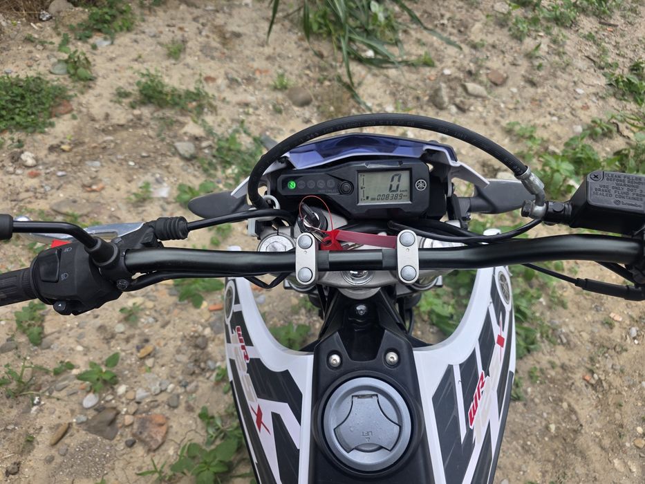 A1 16ani. YAMAHA Wr125 X 2015 Garantie. Motocicleta supermoto
