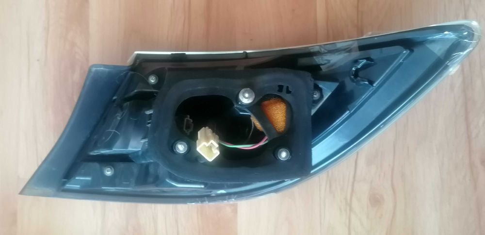 ляв стоп мазда 6