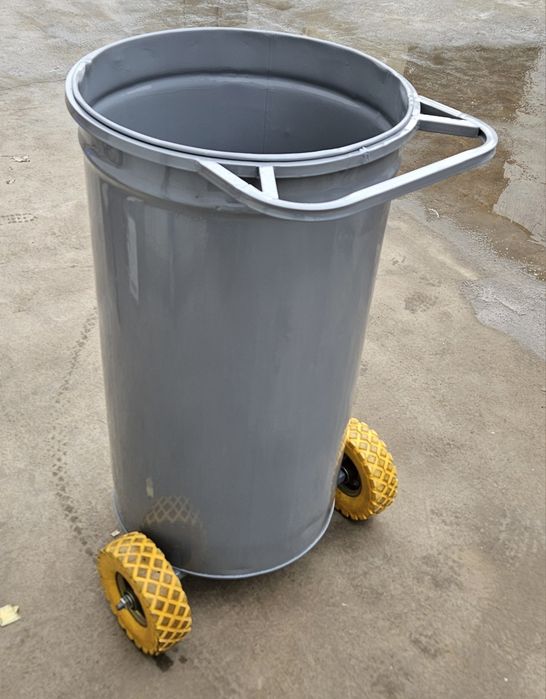 Мусорные баки musr arava тележки  для мусора