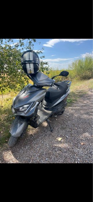 Продам скутер м8