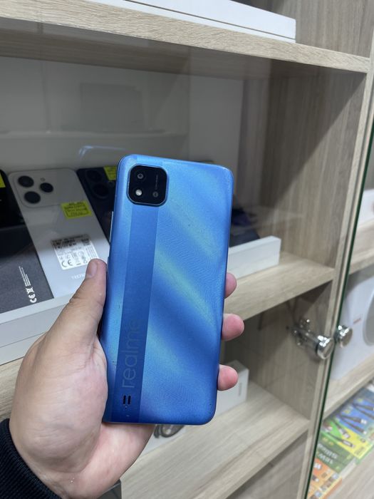Телефон Realme C11