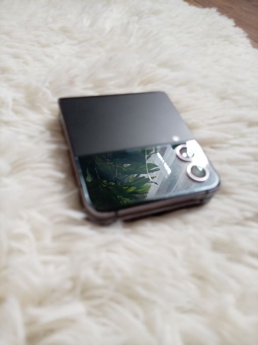 Samsung Z flip 4