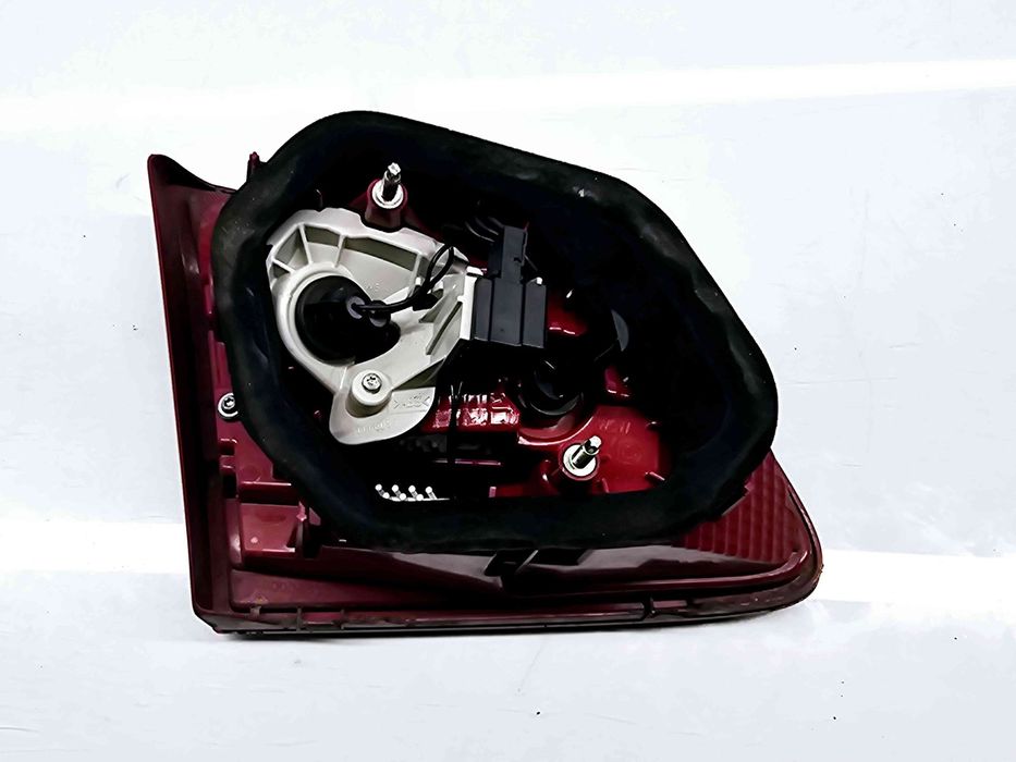 Stop haion dreapta Volkswagen Passat B7 (362) [Fabr 2010-2014] 3AE94