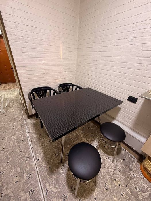 Продаётся трёхкомнатная квартира Рисовый рынок