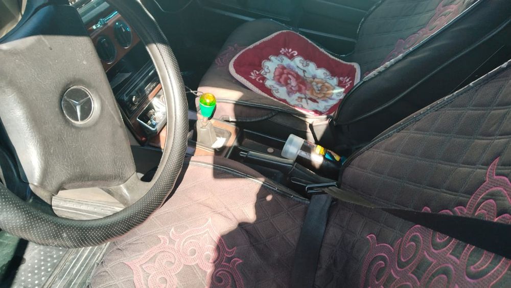 Продам мерседес 190