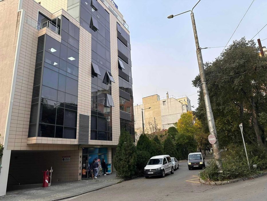 Продава се Магазин в Варна, Център - 26 кв.м за 2116 €/кв.м - Снимка #1