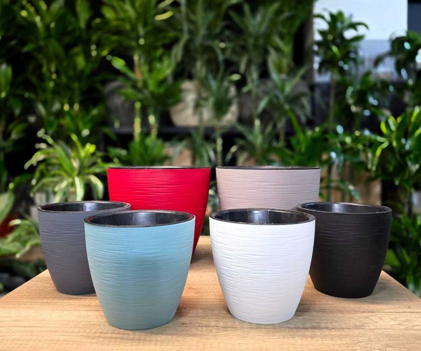 Горшки и кашпо в широком ассортименте с автополивом