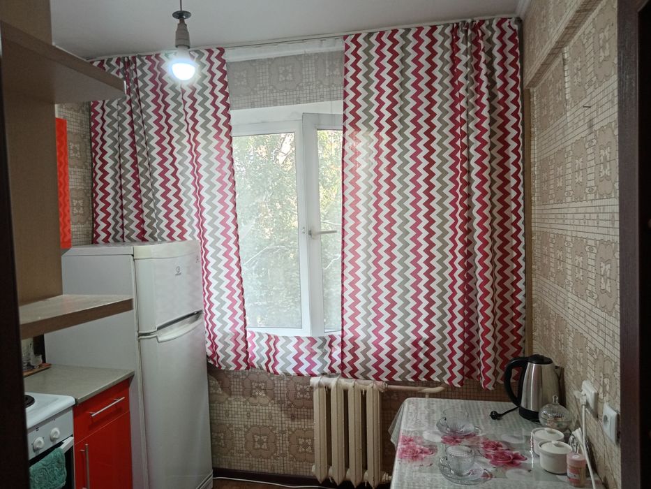 Сдам 1.5ку посуточно на Бурова 15