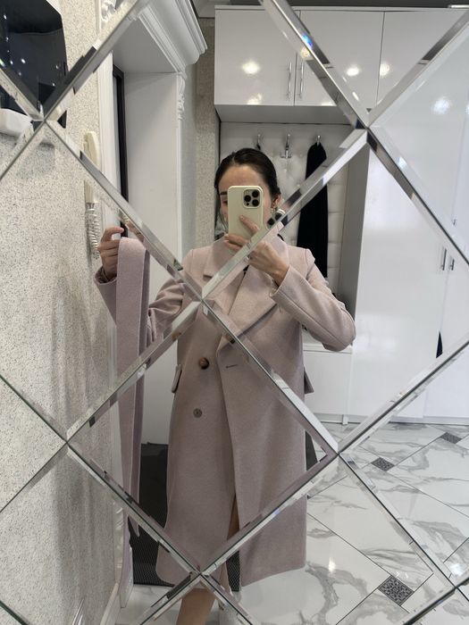 Продам демисезонное пальто!