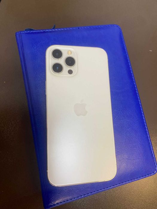 Продам Айфон 12про макс.Срочно