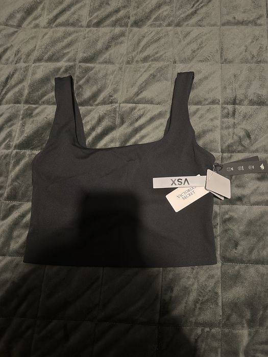 Top sport Victoria’s Secret negru, marimea S. Nou, cu eticheta