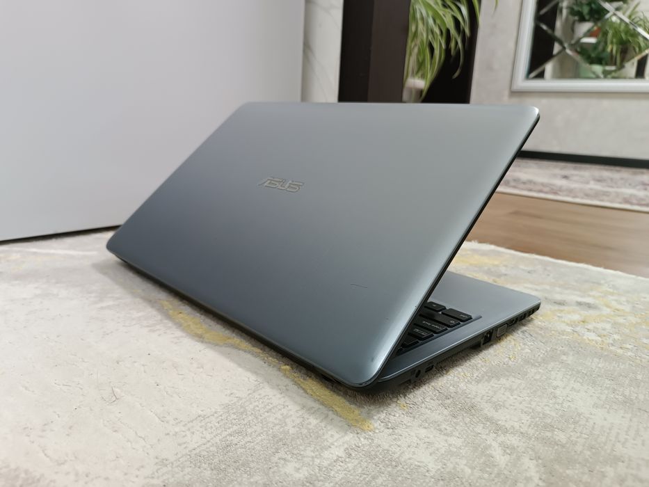 Ноутбук ASUS Core i3, 1TB, Nvidia.