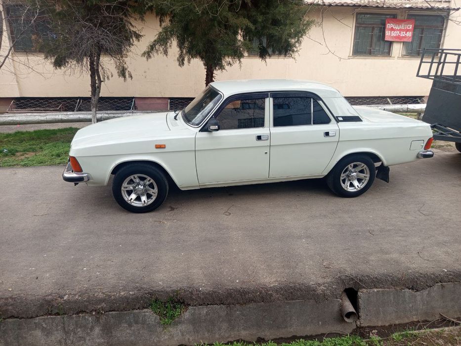 Gaz 3102 sotiladi srochna