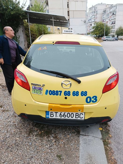 Продавам Мазда2 бензин-газ.