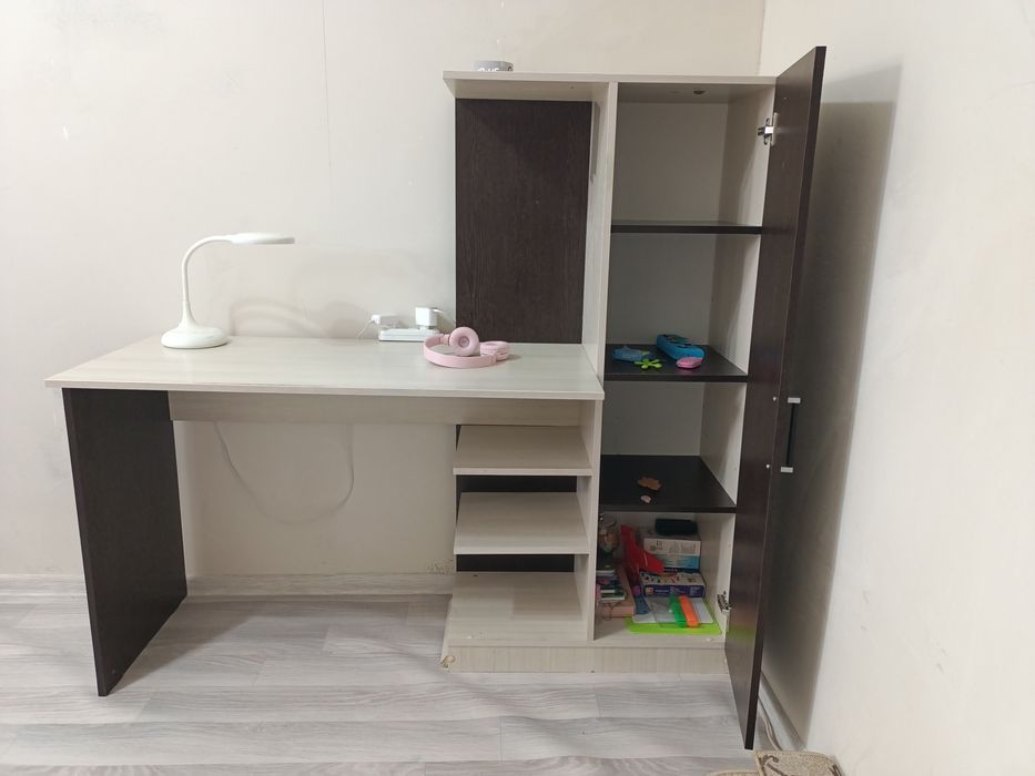 Продам письменный стол