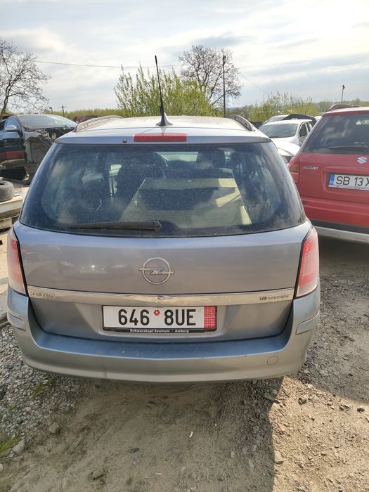 Piese toba punte jug caseta pompa servo kit pornire bobina fuzeta radio cd volan compresor clima oglinda jante alternator egr   Opel Astra h 1.6 xep