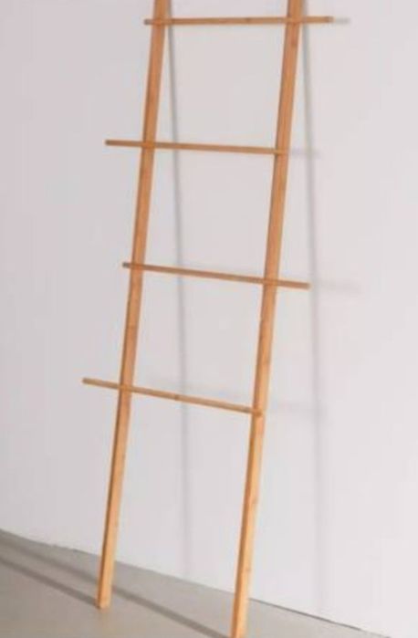 Декоративна стълба, Стелаж