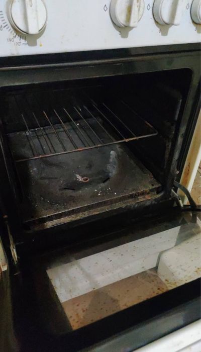 Продаю газовую плиту