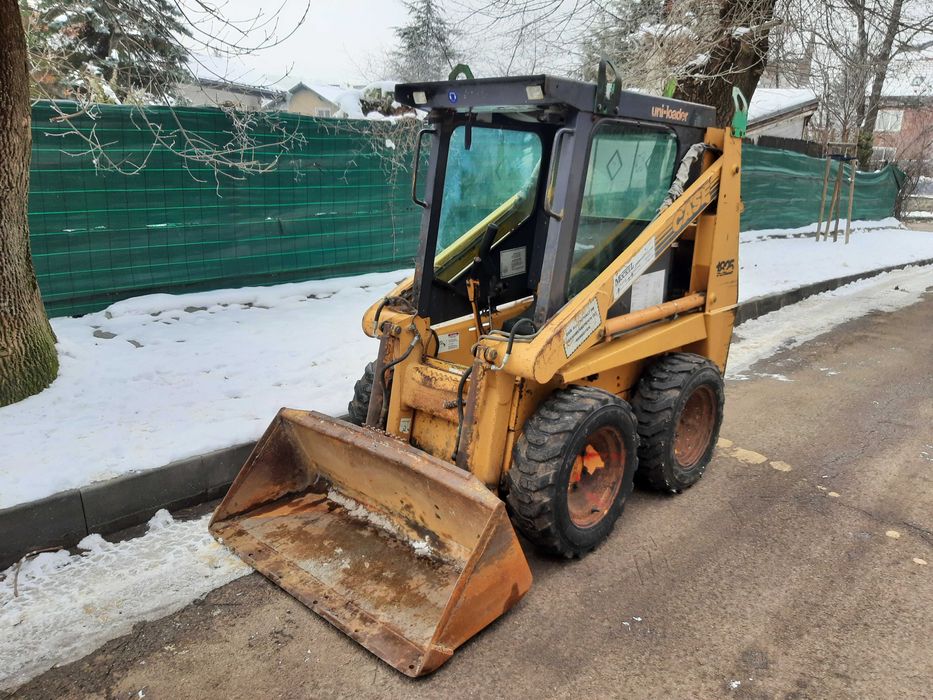 Мини челен товарач CASE 1825