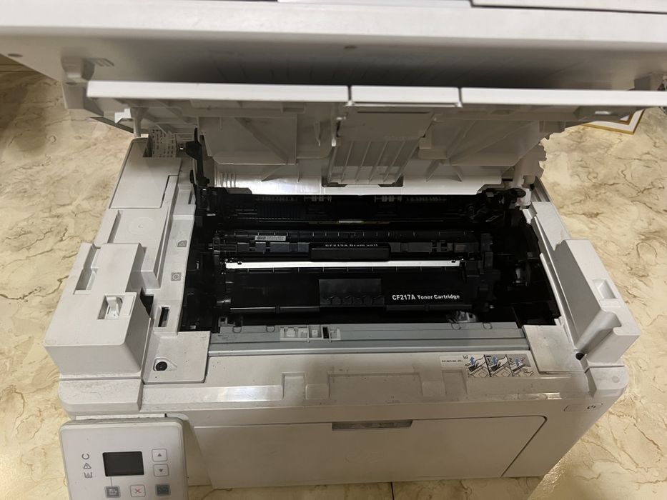 Продам принтер Hp laserjet pro mfp m130 a