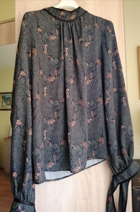 Дамски ризи с дълъг и с къс ръкав