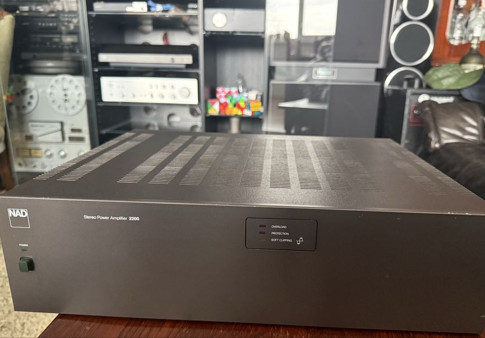 Nad 2200 amplificator putere ( power amp )