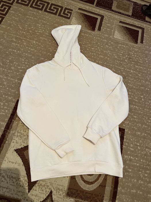 Однотонная толстовка