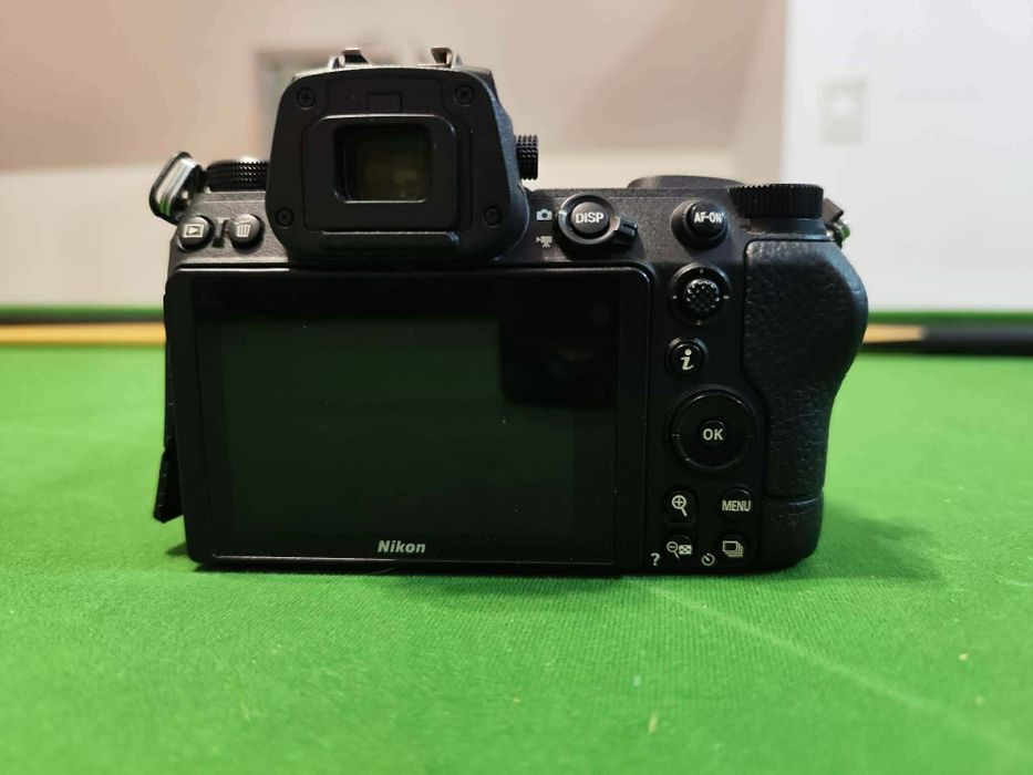 Vand Canon RP si Nikon z6ii