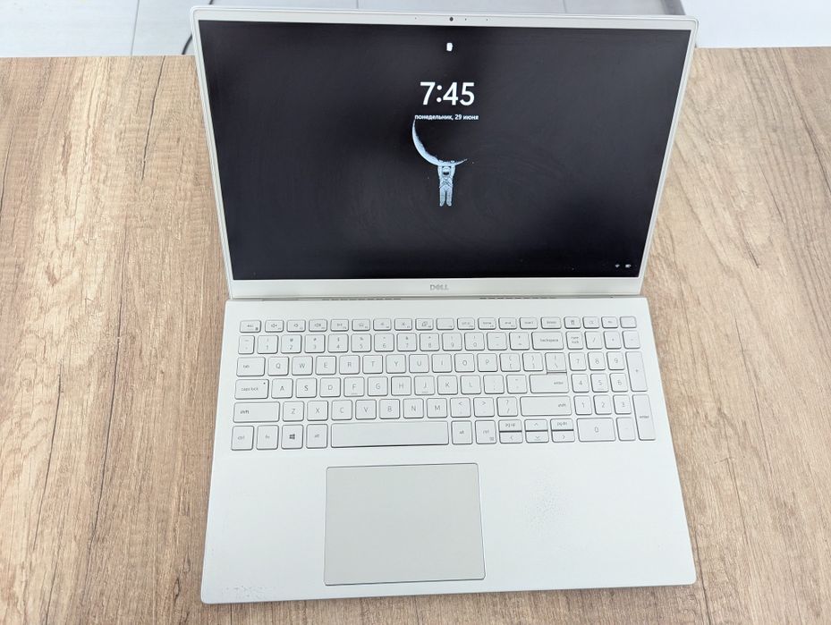 Dell Inspiron 5502 | i7 11th Gen | 16GB RAM | 512GB SSD