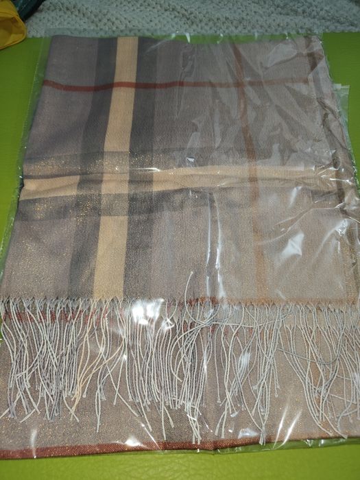 Продам новые шарфы и платки