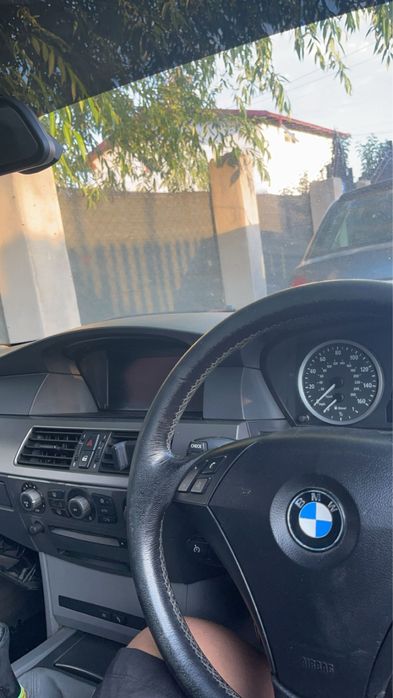 BMW 5 Series 2004 — imagine 4