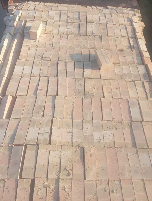 Keramika pishgan gʻisht