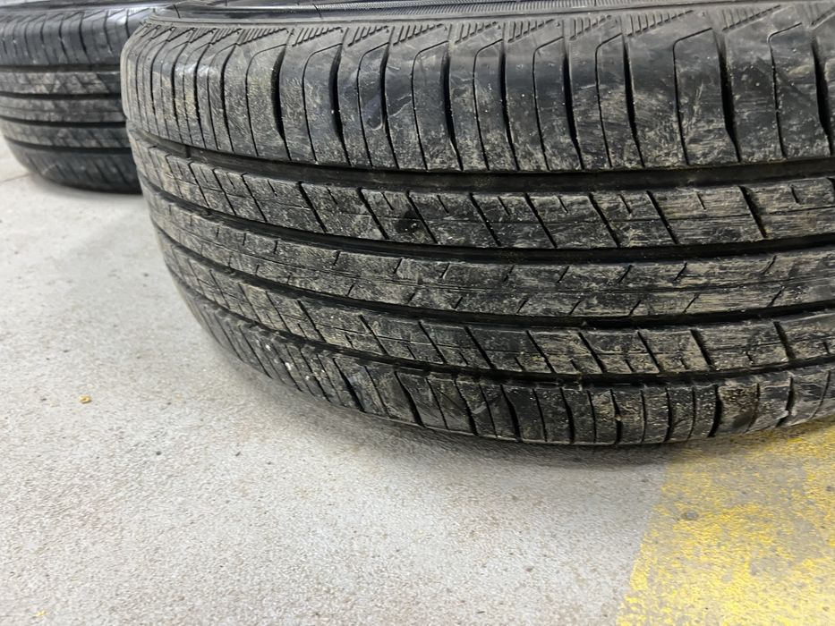 Авто шина  233/55/19