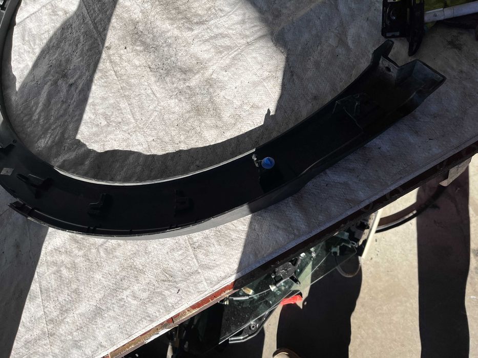 Opel Grandland X вежда задна дясна и предна лява 2бр.