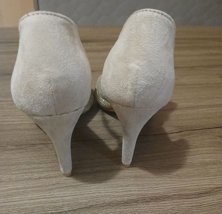 Sandale cu toc Bej 37