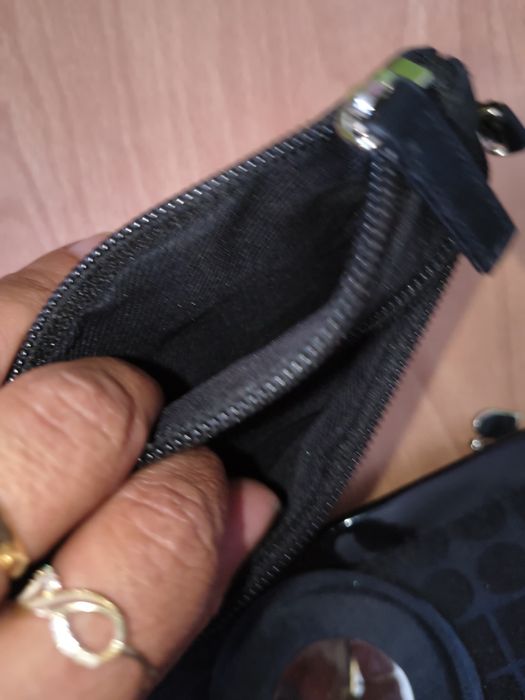 Малки чантички и несесери