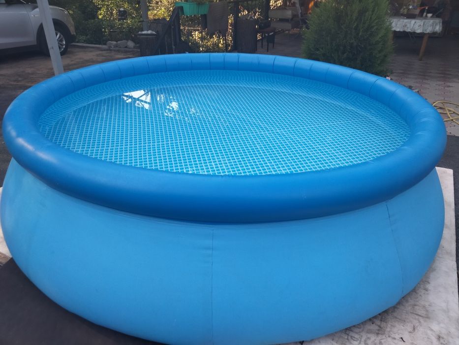 Продам бассейн б/у для дома или дачима или дачи