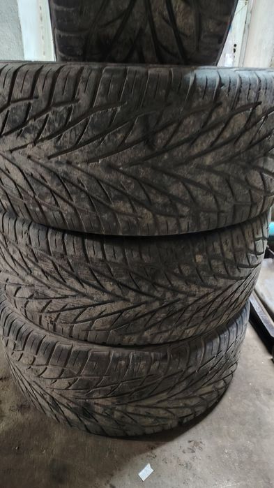 Продам шины 265/50/20