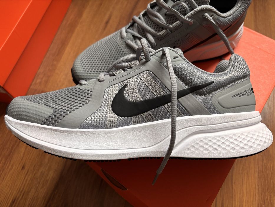 Обувки Nike run swift 2