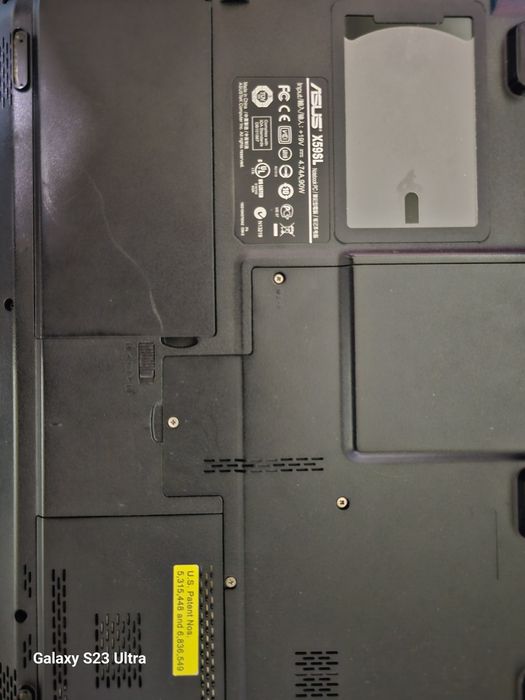 Продавам два лаптопа Asus и един DELL